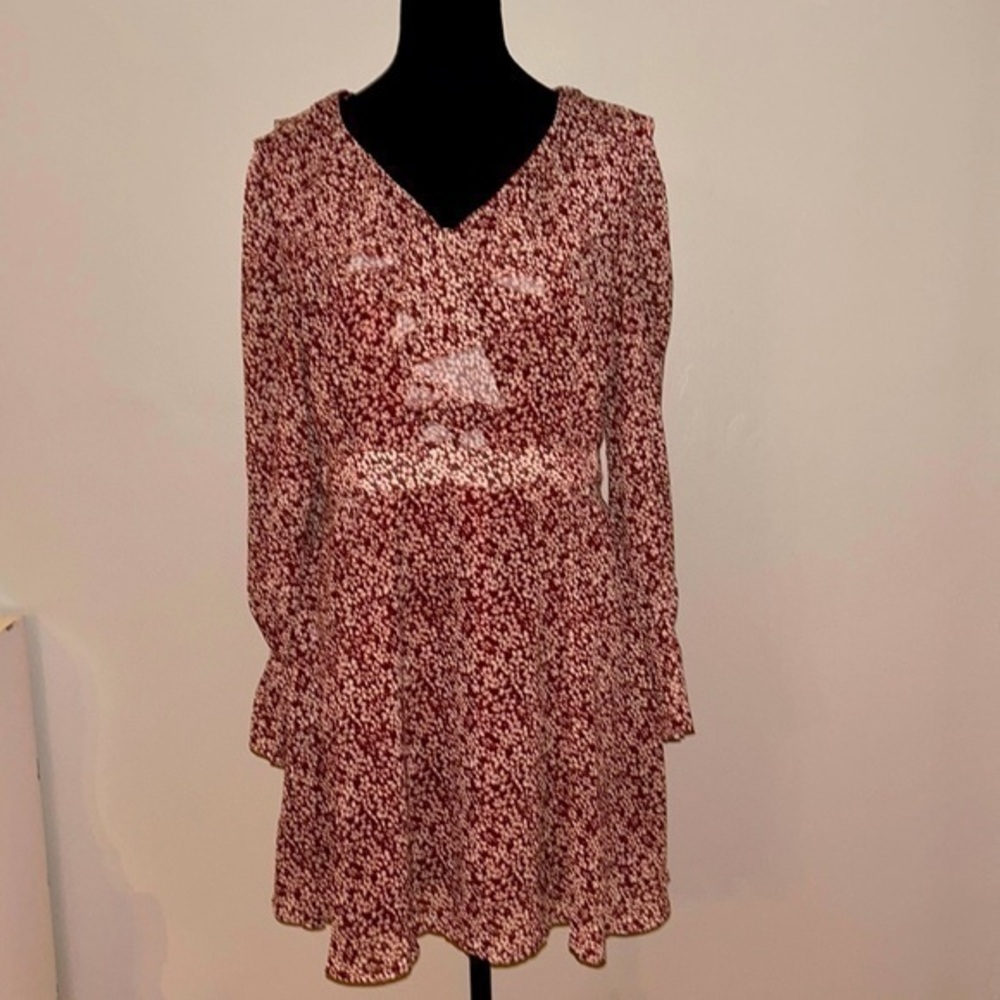 Love Richie V-neck Mini Dress Maroon & White Flowers Sheer Sleeves L
